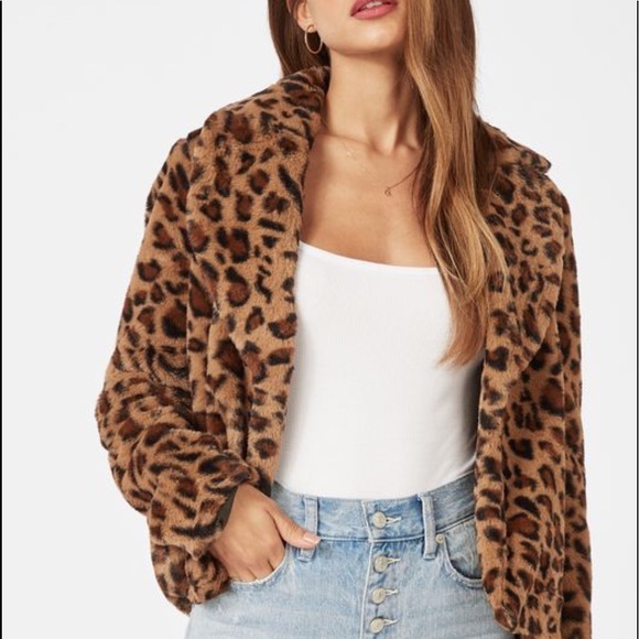 🤩HP🤩Leopard Faux Fur Jacket - Picture 2 of 4